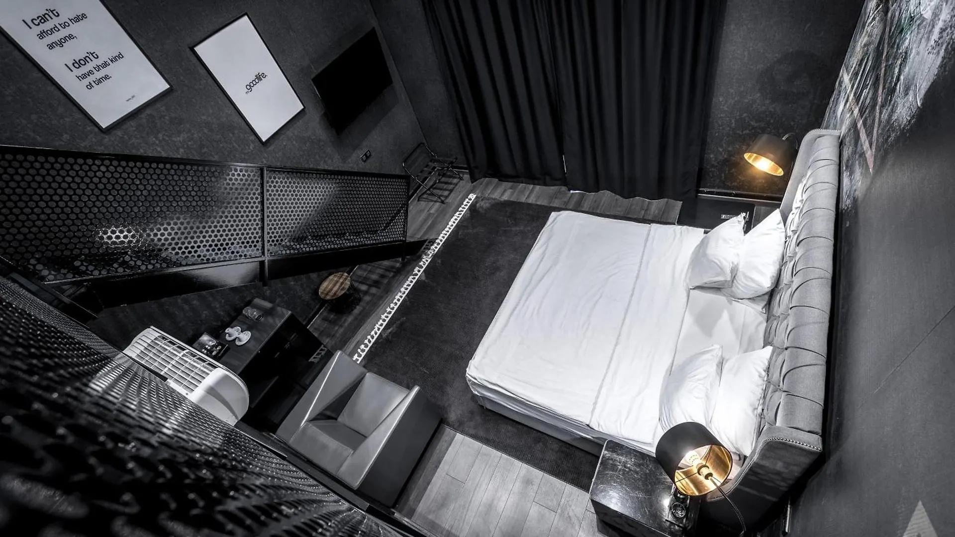 ****  Black Hotels Koeln Německo